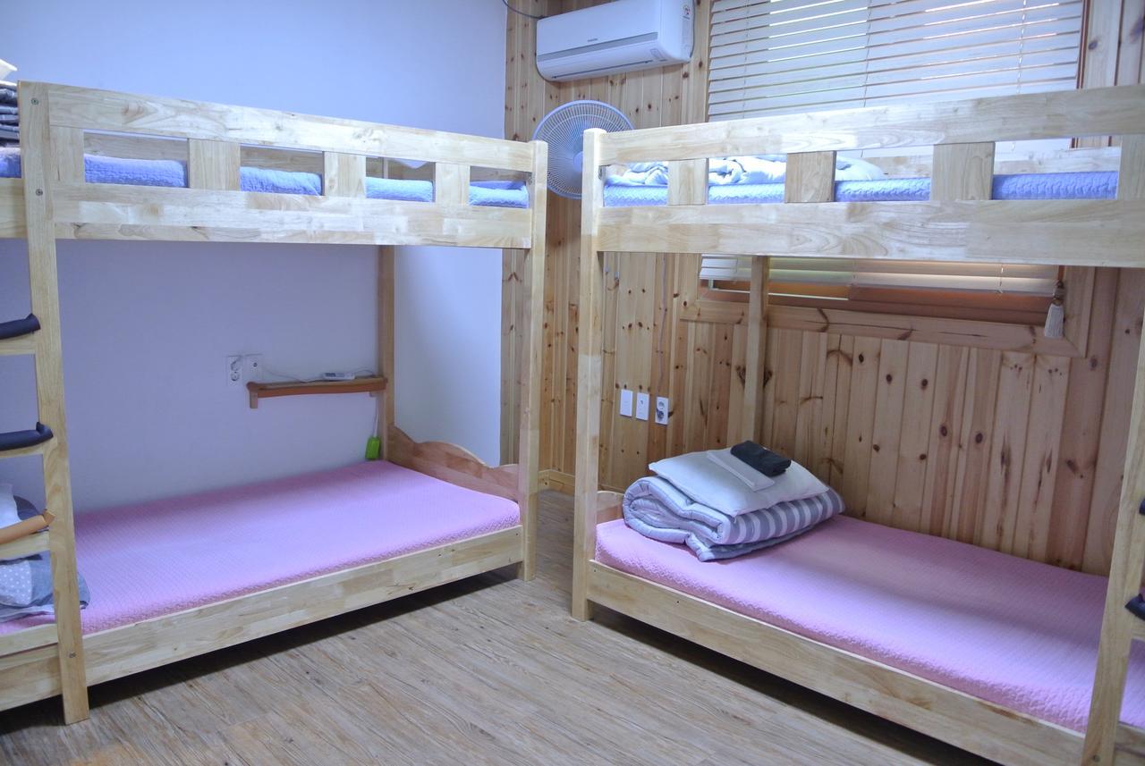 My Mother Guesthouse Jeju by Eksteriør bilde