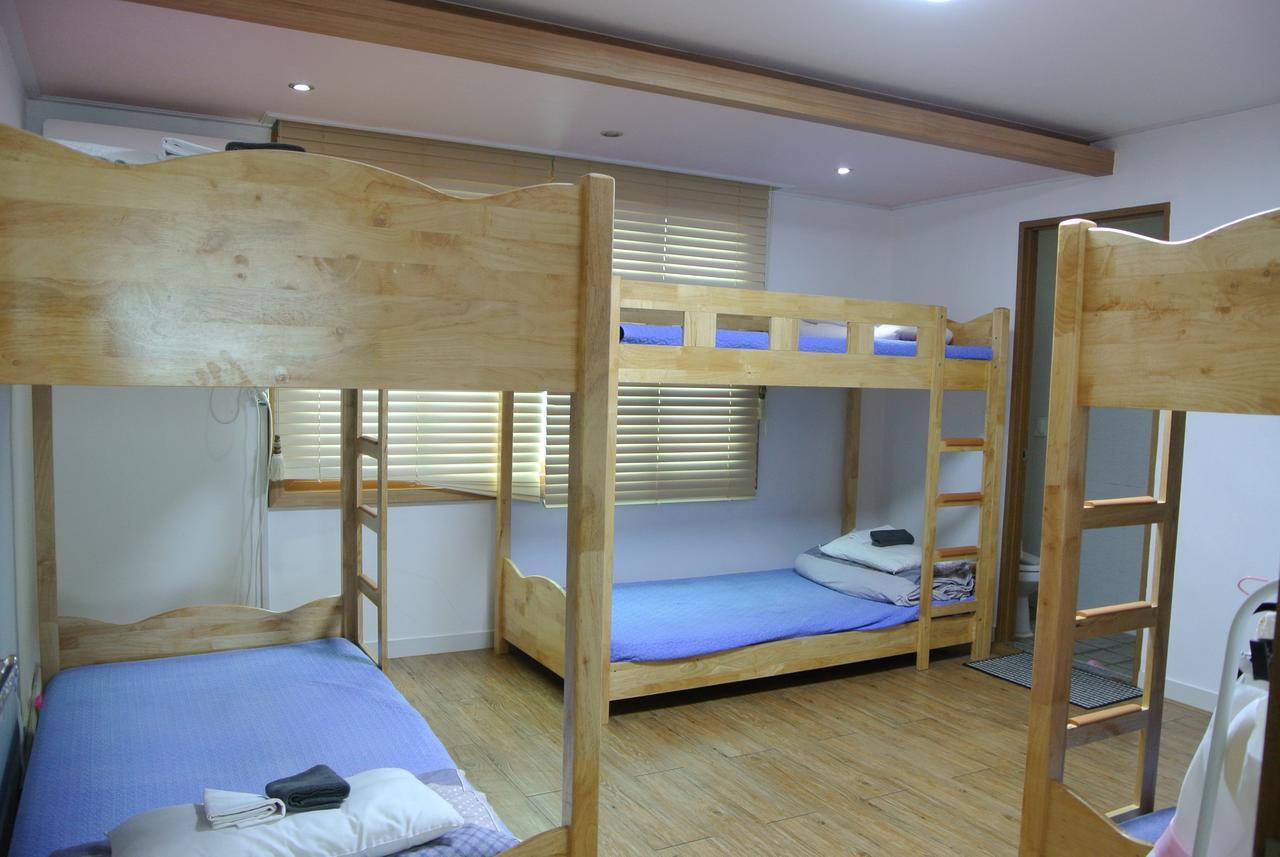 My Mother Guesthouse Jeju by Eksteriør bilde